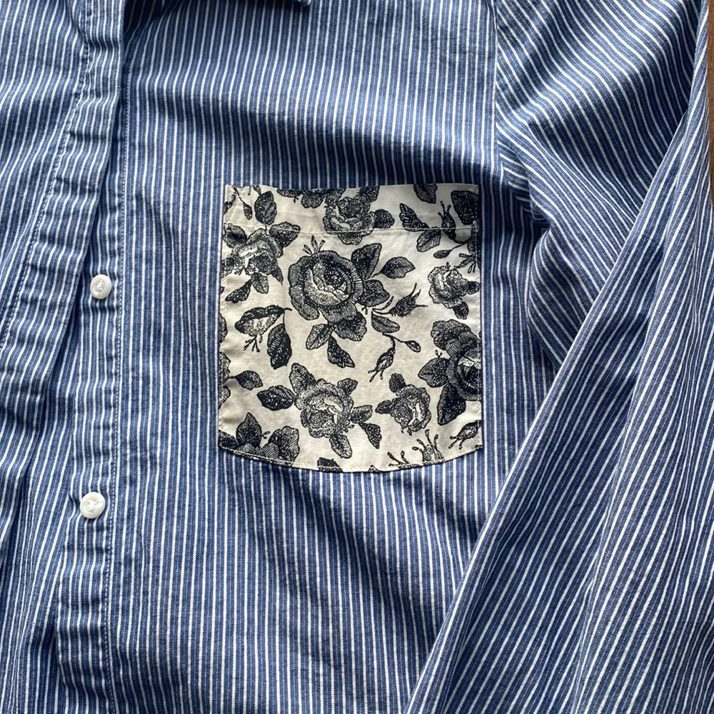 Women’s button down - Picture 2 of 3
